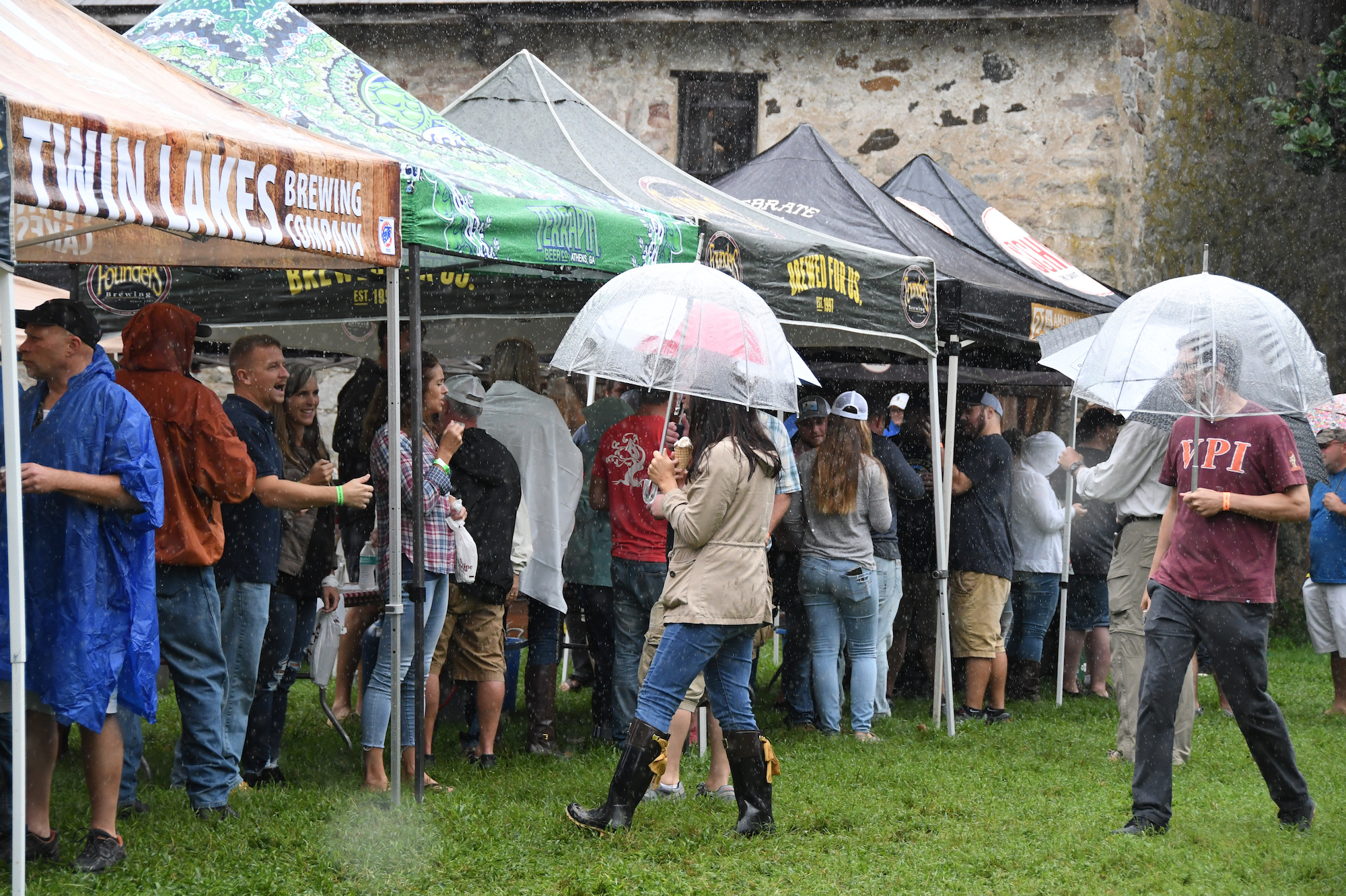 Dedicated Fans Undeterred by Rain at 5th annual Historic Odessa Brewfest